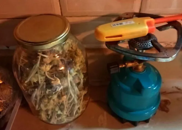 ανθούλα τεράστιο ρετιρέ 3 κρεβατοκάμαρες περιοχή αγίου κωνσταντίνου Apartman *